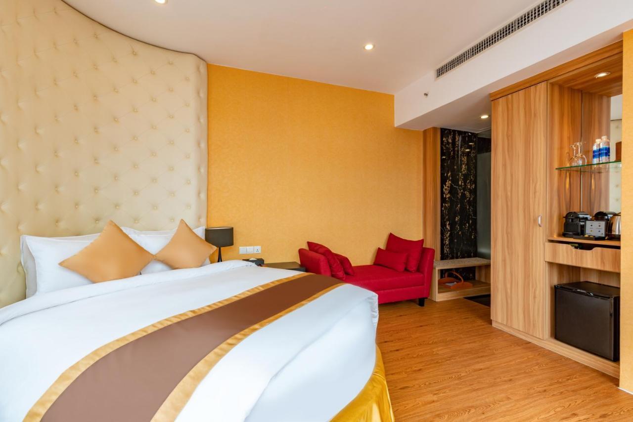Bay Hotel Ho Chi Minh Esterno foto