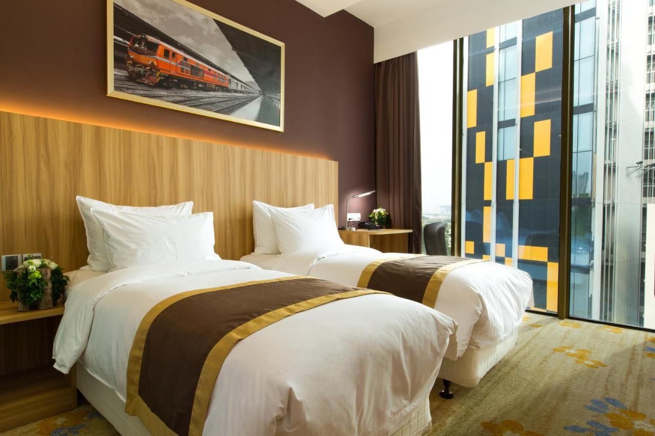 Bay Hotel Ho Chi Minh Esterno foto